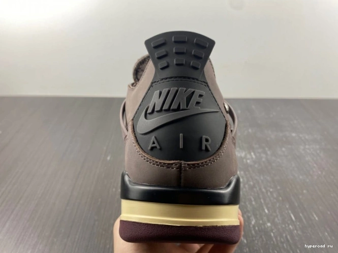 4 MANIERE A AIR VIOLET DV6773-220 ORE MA JORDAN RETRO 0705